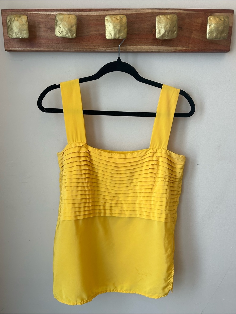 🟢 5 for $25 🟢 Vintage Y2K Sunshine Yellow Pleated Cami Tank Size 10 - Picture 3 of 7